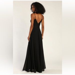 Lulu’s Romantic Ways Black Lace button back maxi dress🖤